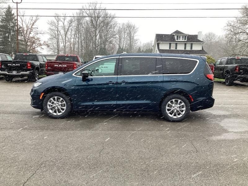 new 2025 Chrysler Pacifica car, priced at $45,415