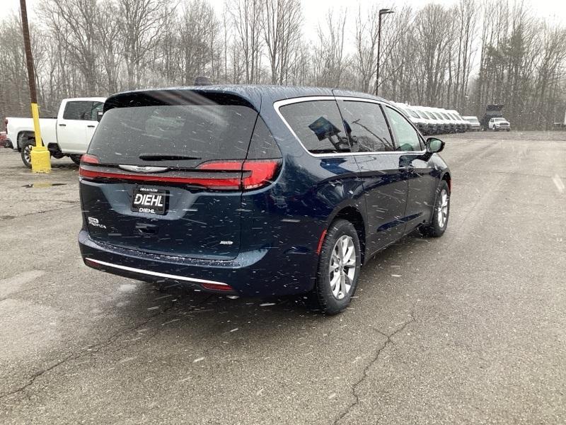 new 2025 Chrysler Pacifica car, priced at $45,415