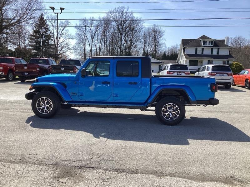 new 2024 Jeep Gladiator car, priced at $48,000