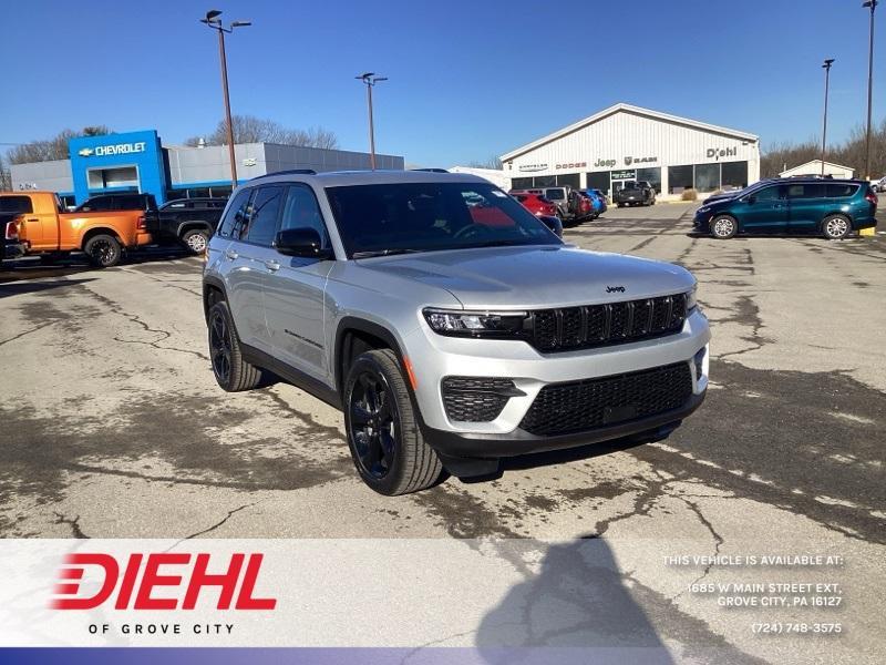 new 2025 Jeep Grand Cherokee car, priced at $41,795