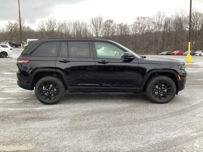 new 2025 Jeep Grand Cherokee car, priced at $40,481