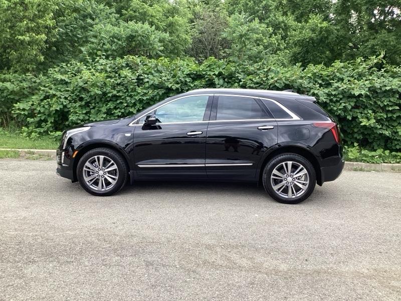 new 2024 Cadillac XT5 car, priced at $50,837