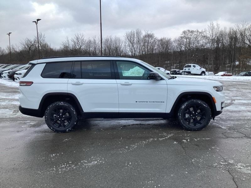 new 2025 Jeep Grand Cherokee L car, priced at $44,579