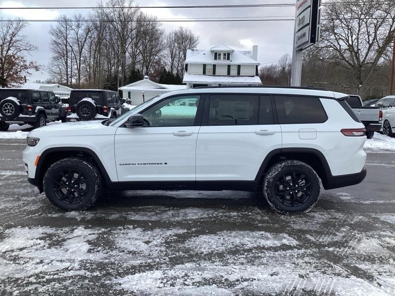 new 2025 Jeep Grand Cherokee L car, priced at $44,579