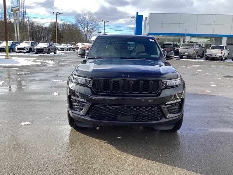 new 2025 Jeep Grand Cherokee car, priced at $45,180