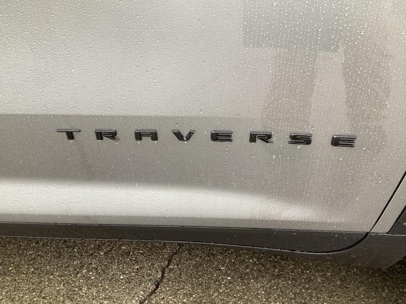 new 2025 Chevrolet Traverse car, priced at $47,204