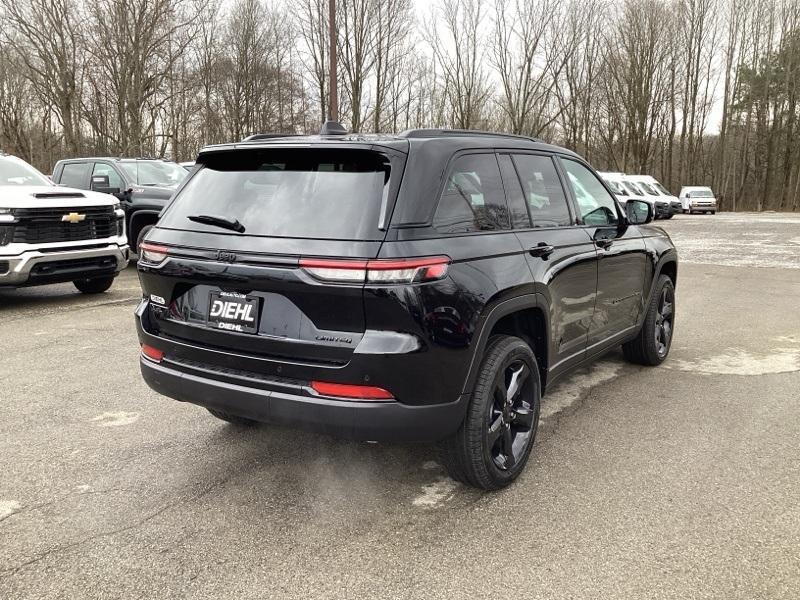 new 2025 Jeep Grand Cherokee car, priced at $47,535