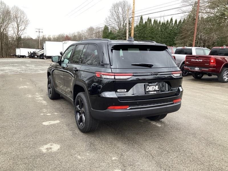 new 2025 Jeep Grand Cherokee car, priced at $47,535