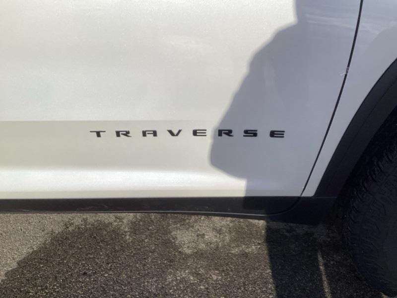 new 2025 Chevrolet Traverse car, priced at $54,325