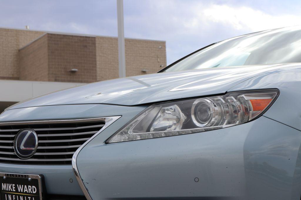 used 2013 Lexus ES 300h car, priced at $13,999