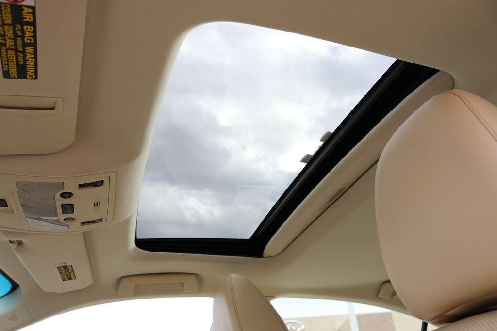 used 2013 Lexus ES 300h car, priced at $13,999