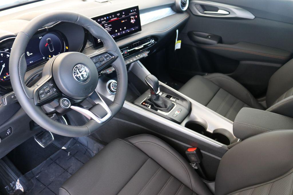 new 2025 Alfa Romeo Tonale car, priced at $40,625