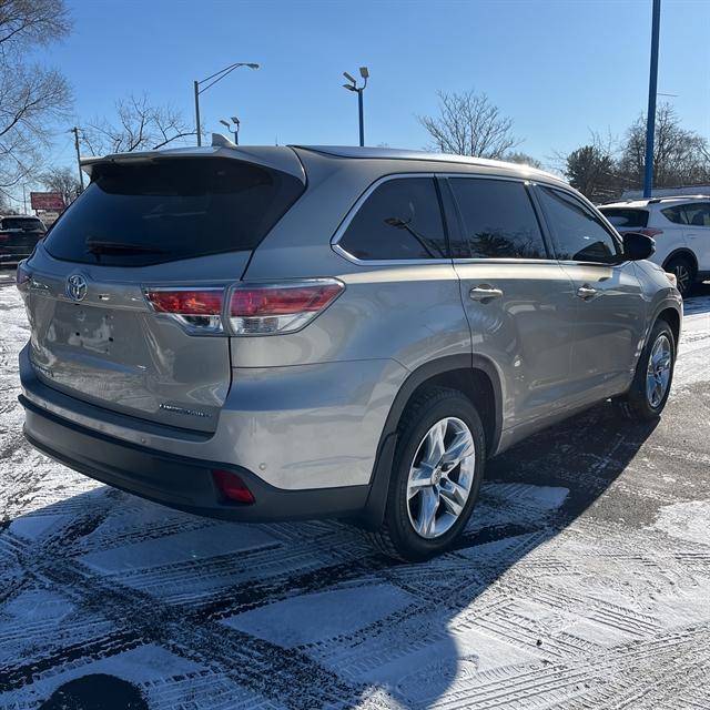 used 2015 Toyota Highlander car, priced at $21,490