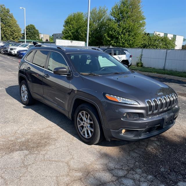 used 2015 Jeep Cherokee car, priced at $12,990