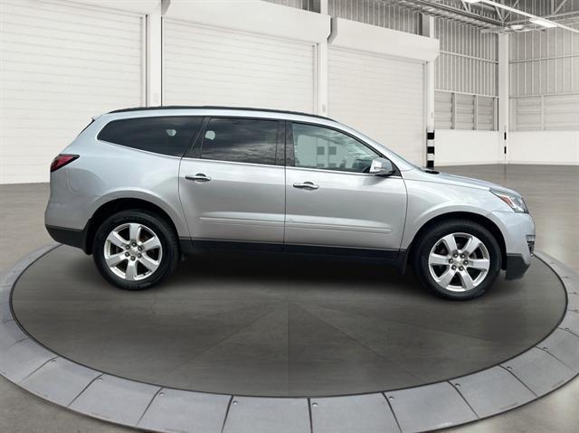used 2017 Chevrolet Traverse car, priced at $13,390
