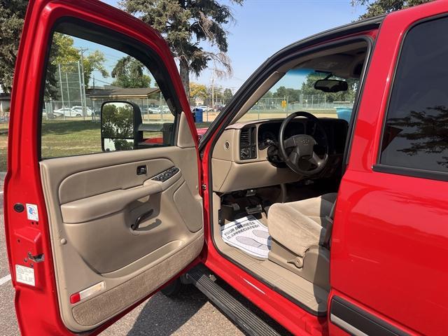 used 2005 Chevrolet Silverado 2500 car, priced at $11,990