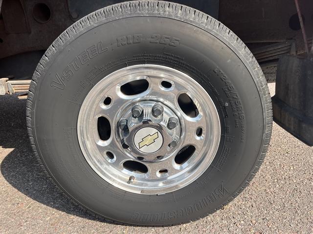 used 2005 Chevrolet Silverado 2500 car, priced at $11,990