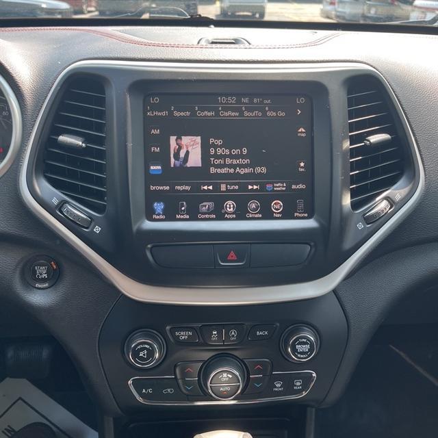 used 2015 Jeep Cherokee car, priced at $15,490