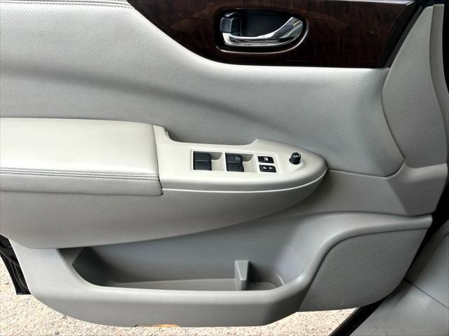 used 2014 Nissan Quest car