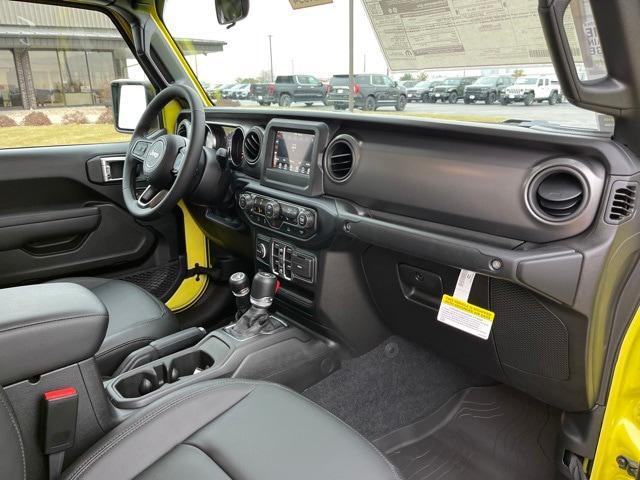 new 2023 Jeep Gladiator car, priced at $39,995