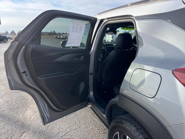 used 2023 Chevrolet TrailBlazer car, priced at $29,362