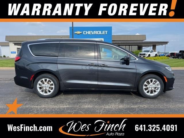 used 2021 Chrysler Pacifica car, priced at $31,000