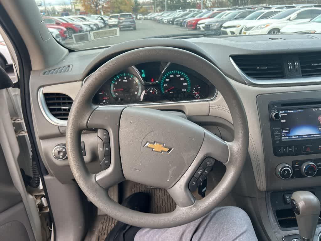 used 2014 Chevrolet Traverse car, priced at $8,250