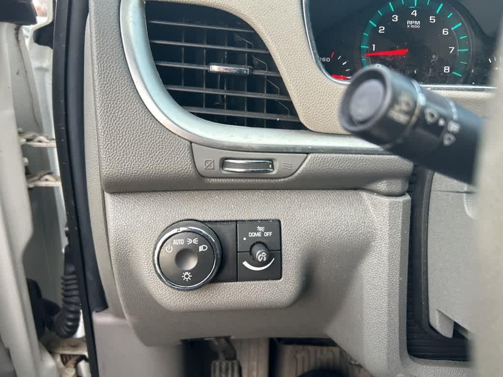 used 2014 Chevrolet Traverse car, priced at $8,250