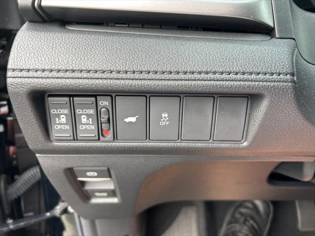 used 2025 Honda Odyssey car, priced at $41,600