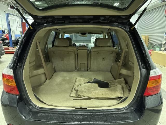 used 2008 Toyota Highlander car, priced at $4,995