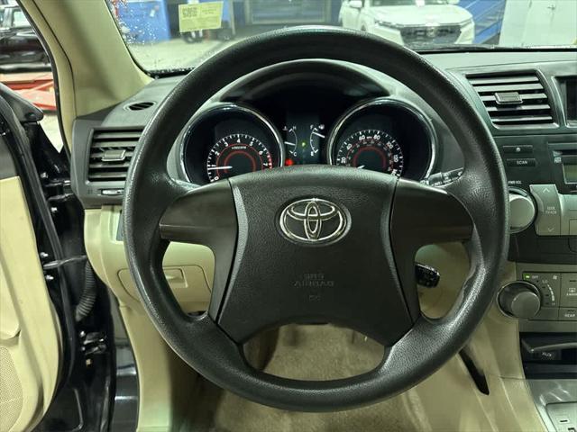 used 2008 Toyota Highlander car, priced at $4,995