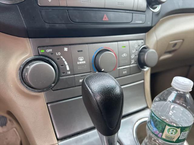 used 2008 Toyota Highlander car, priced at $6,342