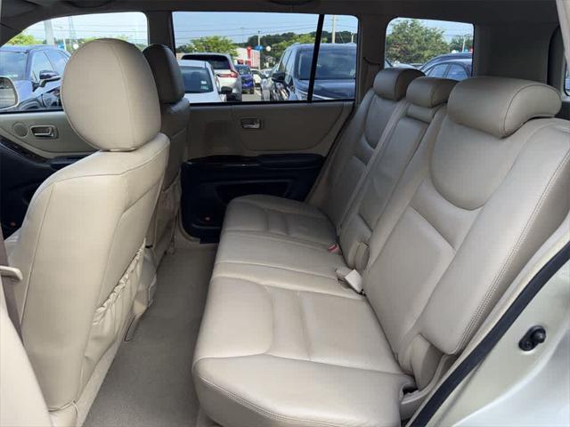 used 2002 Toyota Highlander car, priced at $5,999