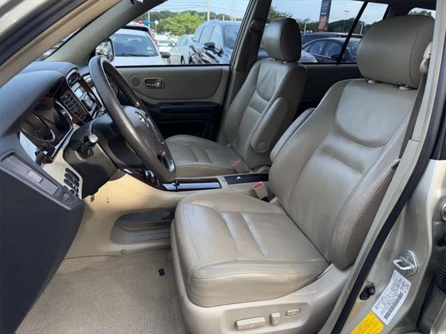 used 2002 Toyota Highlander car, priced at $5,999