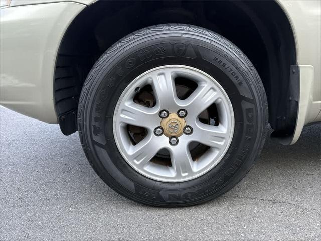 used 2002 Toyota Highlander car, priced at $5,999