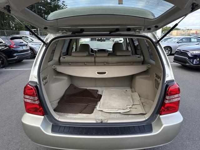 used 2002 Toyota Highlander car, priced at $5,999