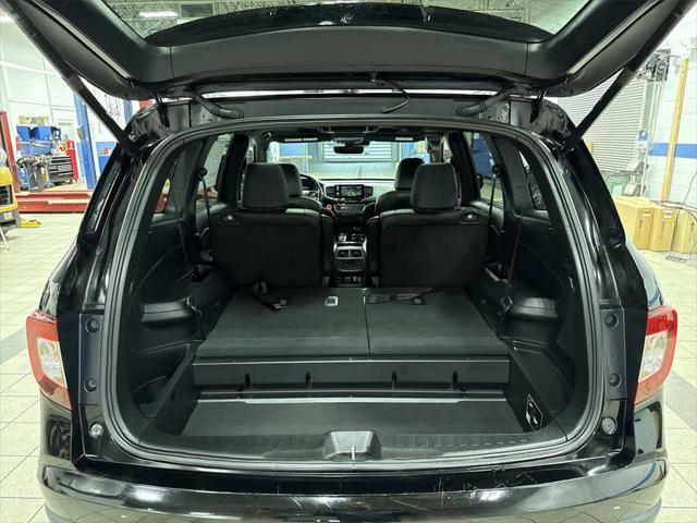 used 2022 Honda Pilot car, priced at $35,995