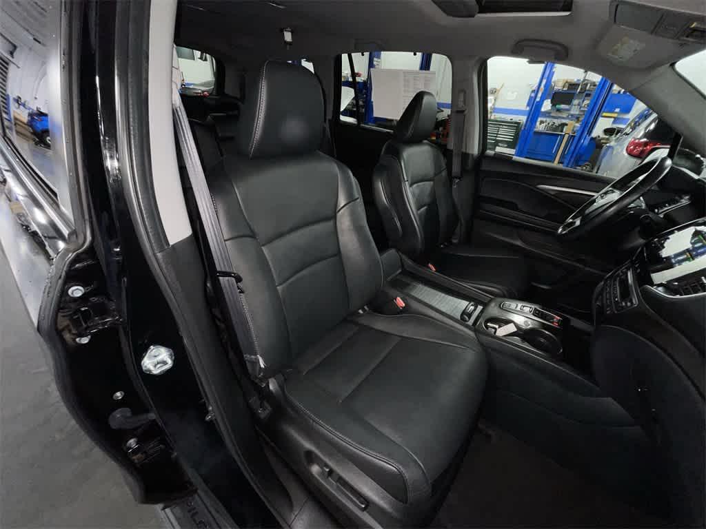 used 2021 Honda Pilot car, priced at $22,895