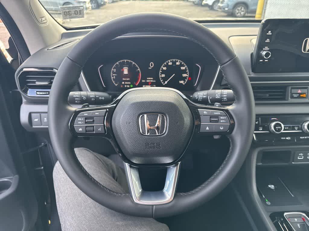 used 2025 Honda Pilot car, priced at $47,895