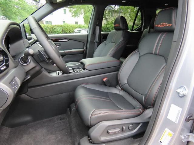 new 2025 Honda Pilot car, priced at $48,459