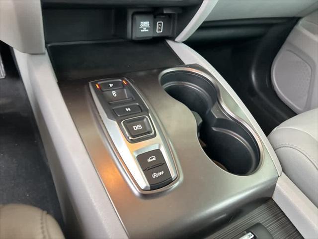 used 2022 Honda Pilot car, priced at $30,806