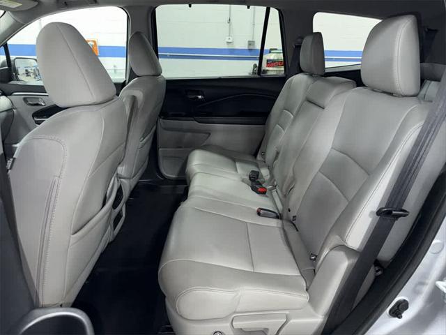 used 2022 Honda Pilot car, priced at $31,800