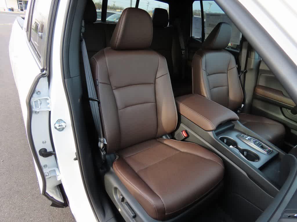 new 2025 Honda Ridgeline car, priced at $41,637