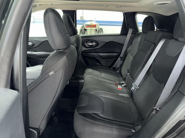 used 2015 Jeep Cherokee car, priced at $7,500