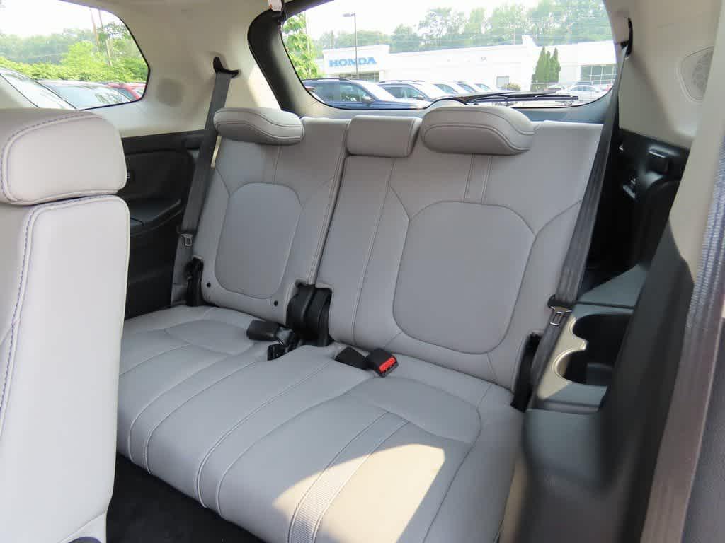 new 2025 Honda Pilot car, priced at $47,472