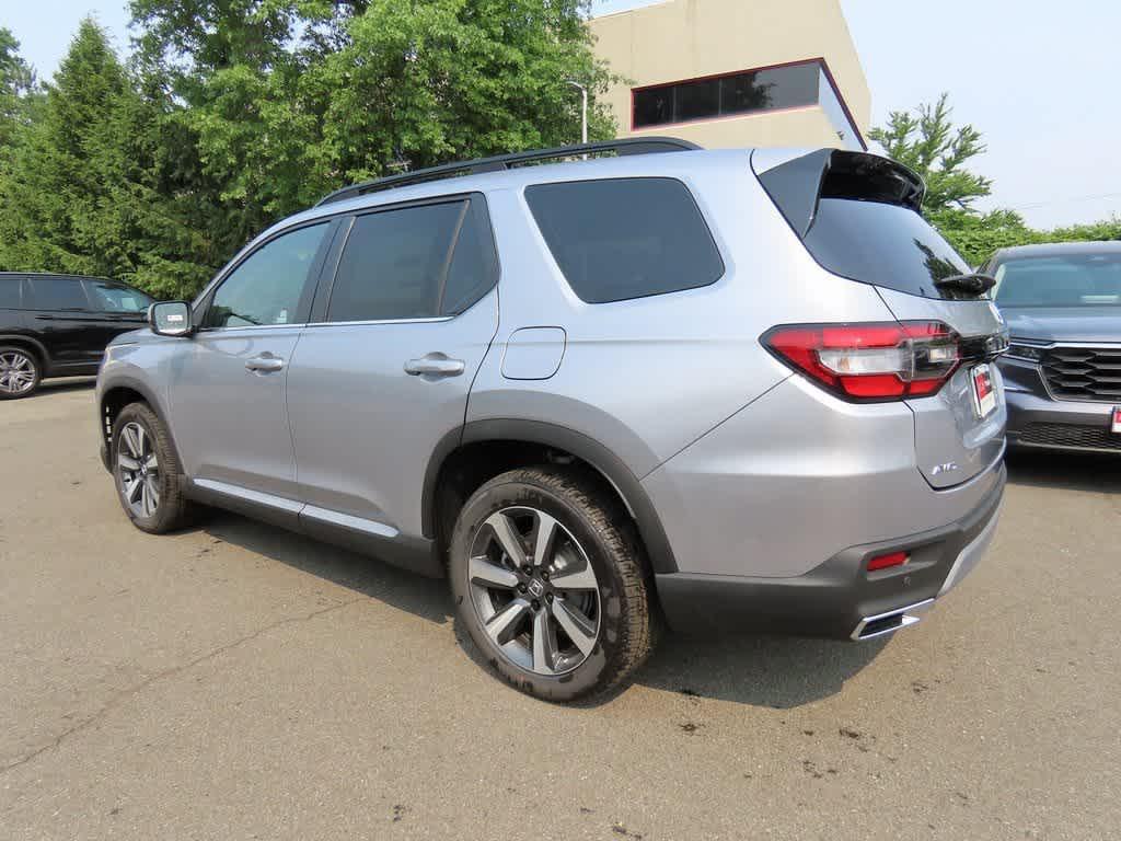 new 2025 Honda Pilot car, priced at $47,472