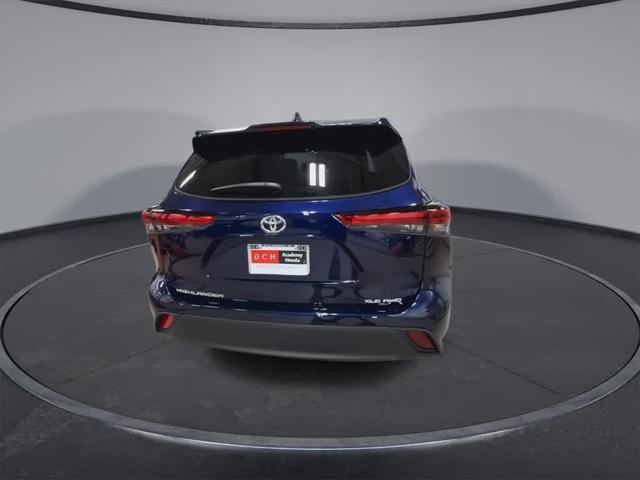 used 2022 Toyota Highlander car, priced at $38,440