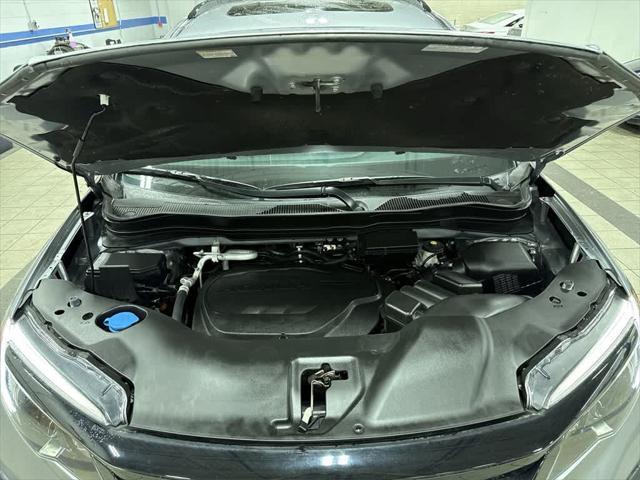 used 2022 Honda Pilot car, priced at $30,000