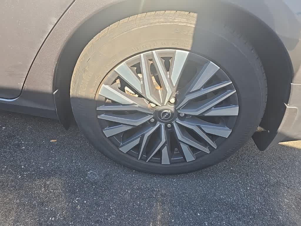 used 2023 Nissan Altima car, priced at $19,222