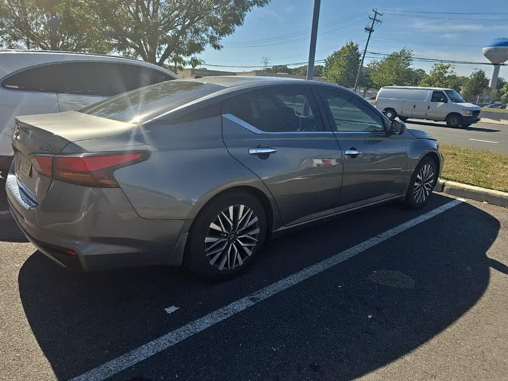 used 2023 Nissan Altima car, priced at $19,222